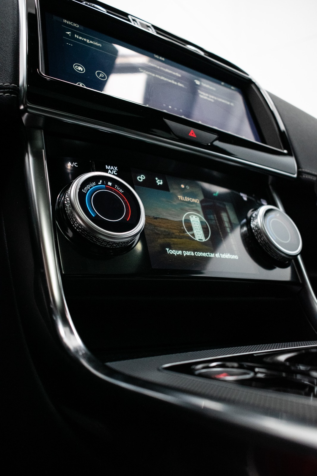 Jaguar XE P250 R-Dynamic SE